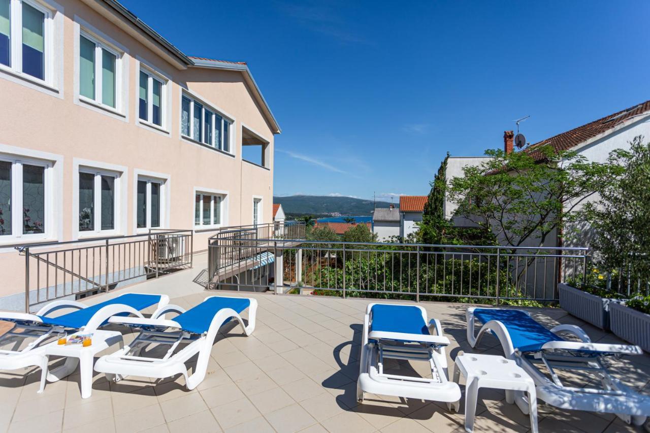 Apartments Villa Ana Крк Екстер'єр фото