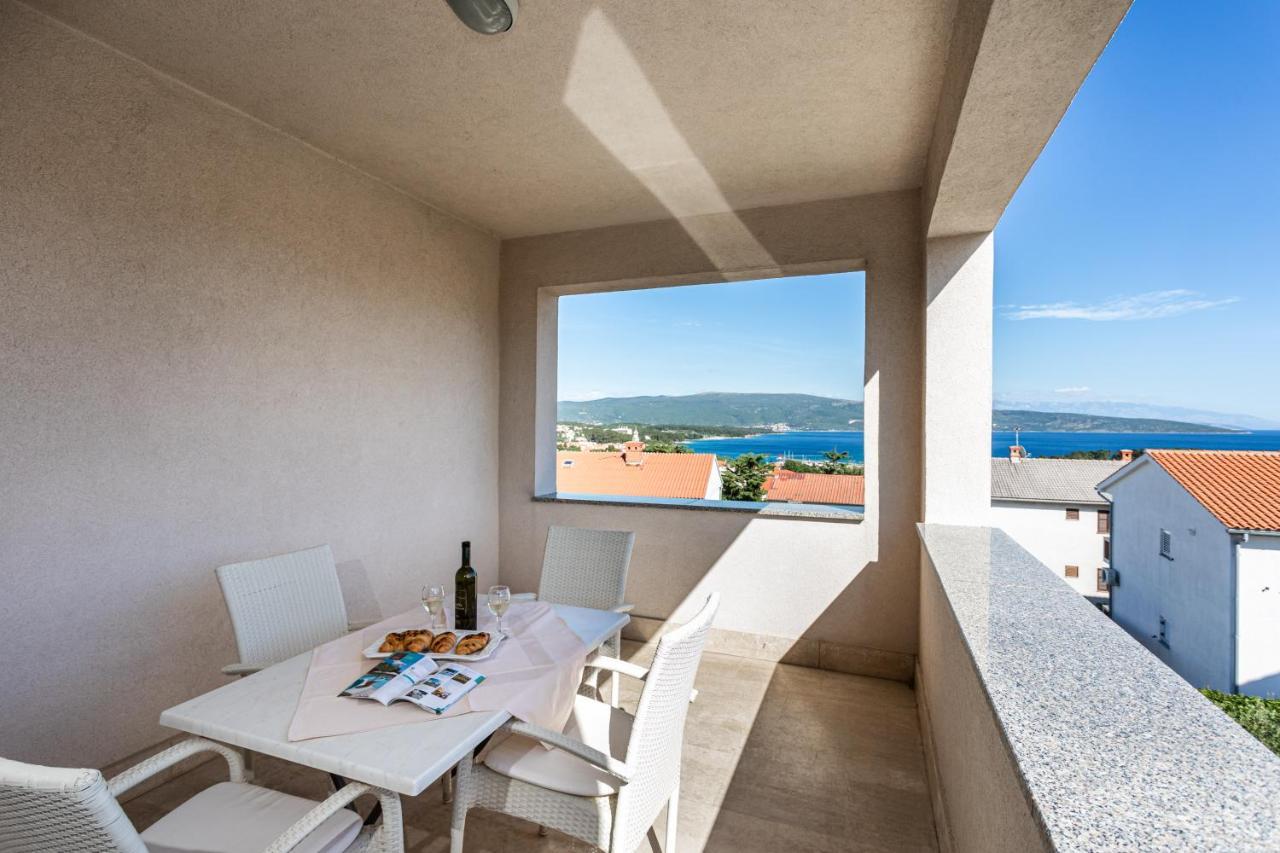 Apartments Villa Ana Крк Екстер'єр фото